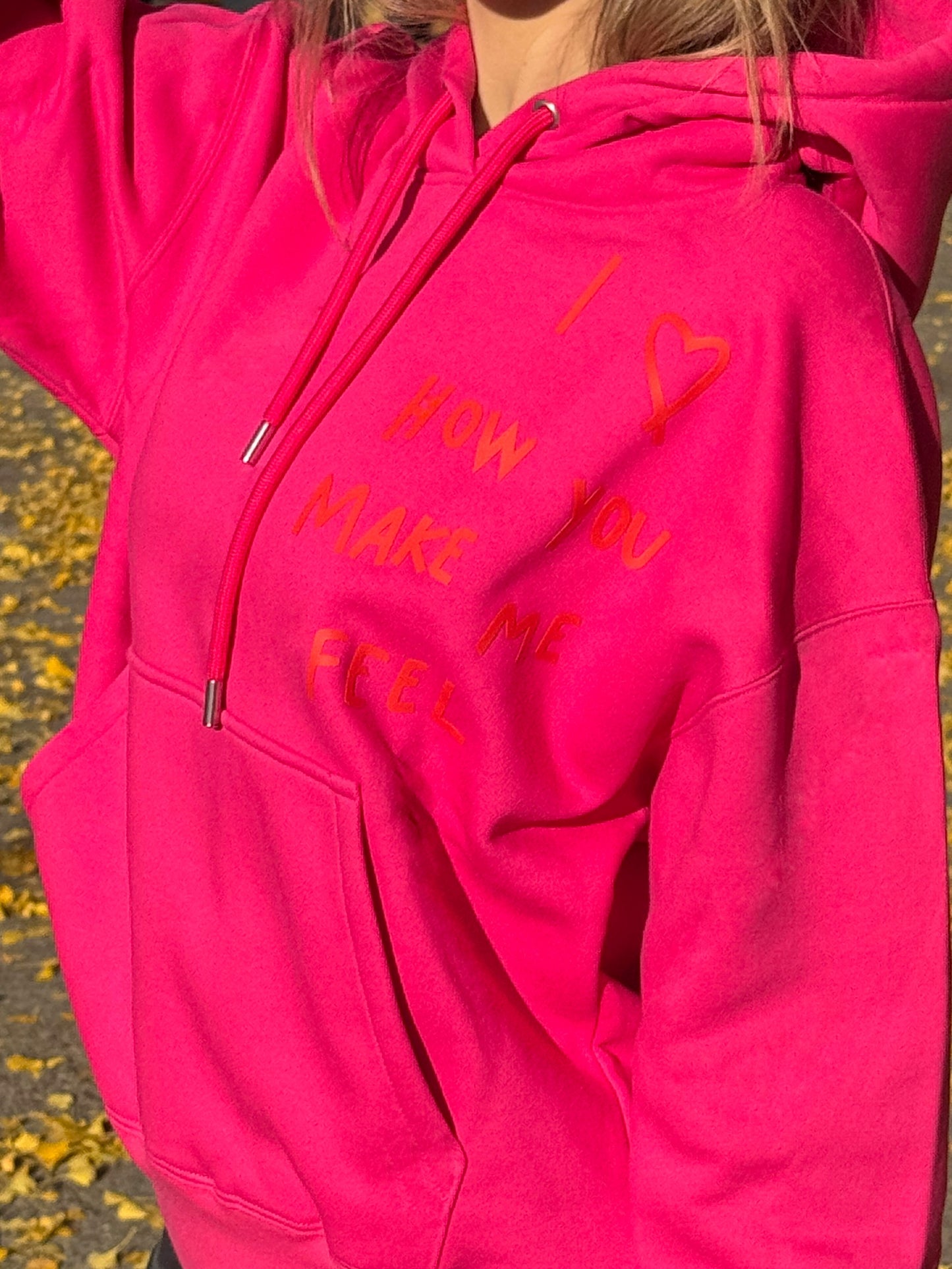 DAWID TOMASZEWSKI Hoodie "Feel" - Pink - Front Fotoshooting