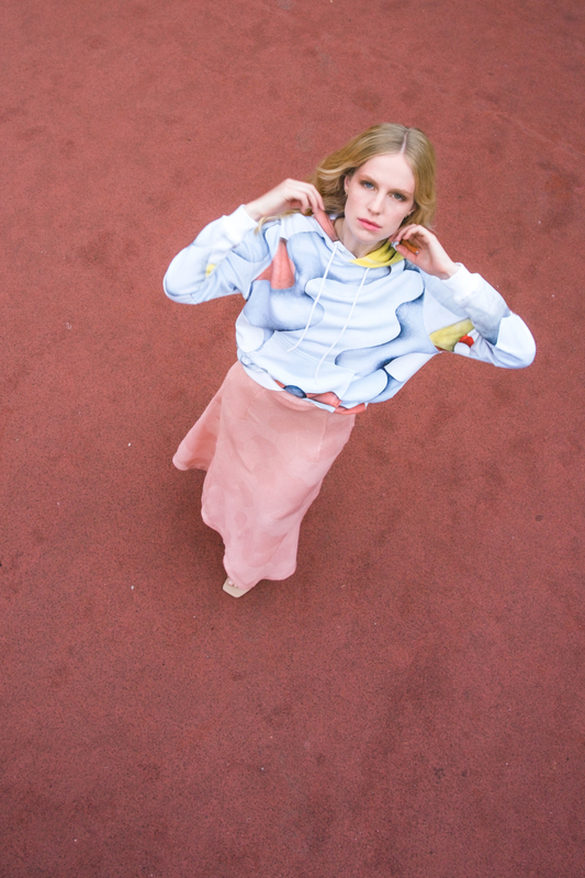 DAWID TOMASZEWSKI Judith Milberg x DAWID TOMASZEWSKI Hoodie On Model