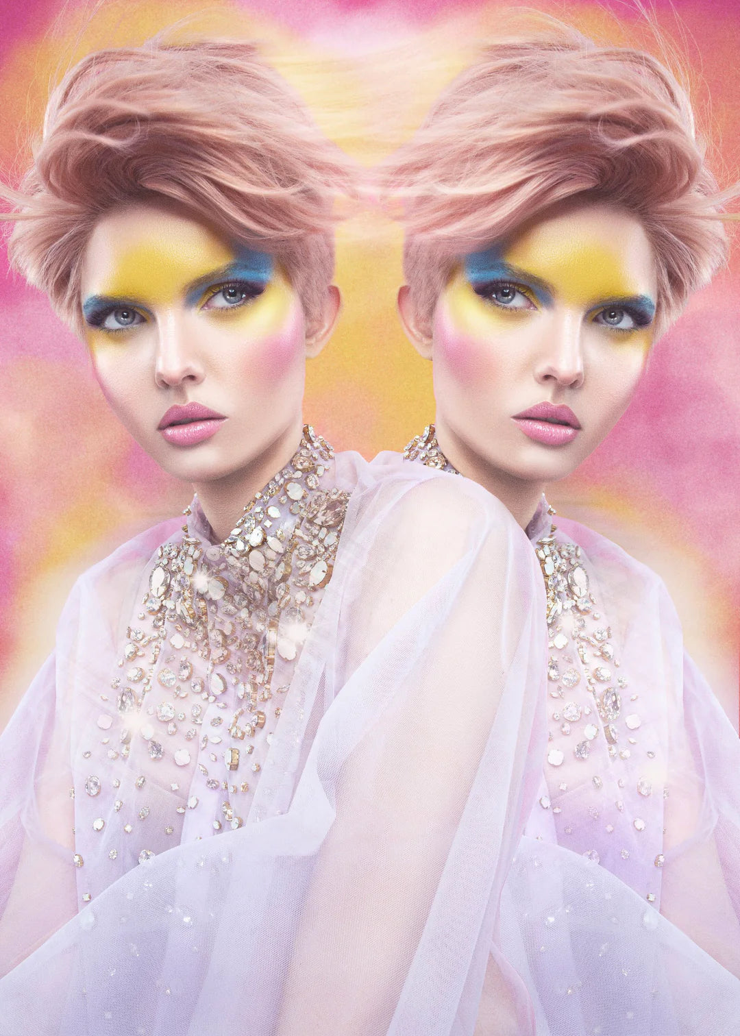 DAWID TOMASZEWSKI Couture in Magazinen und Editorials: Berliner Mode von Modedesigner und Couturier Dawid Tomaszewski.