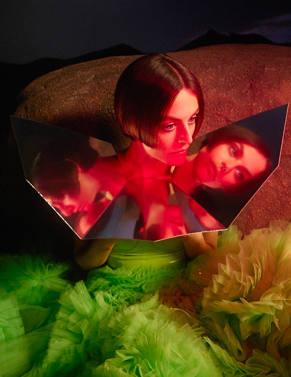 DAWID TOMASZEWSKI Couture in Magazinen und Editorials: Berliner Mode von Modedesigner und Couturier Dawid Tomaszewski.