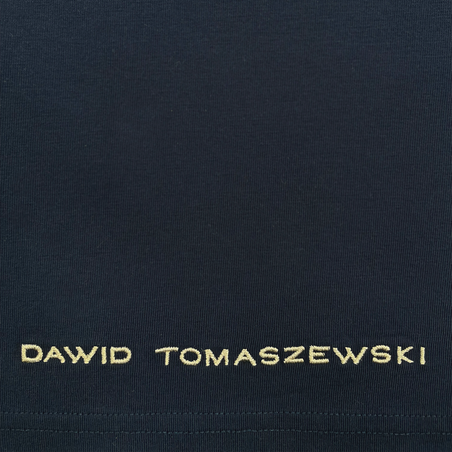 DAWID TOMASZEWSKI T-Shirt "Love is Love" - Blue - Stickerei Detail